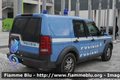 Land Rover Discovery 3
Polizia di Stato
Questura di Bolzano
U.O.P.I. - Unità Operative di Pronto Intervento
Automezzo Ex Reparto Mobile
POLIZIA F5002
Parole chiave: Land_Rover Discovery_3 POLIZIAF5002 Civil_Protect_2016