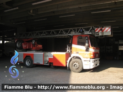 Iveco EuroFire 180E34 I serie
Vigili del Fuoco
Corpo Permanente di Trento
AutoScala allestimento Iveco-Magirus
VF E48 TN
Parole chiave: Iveco EuroFire_180E34_Iserie VFE48TN