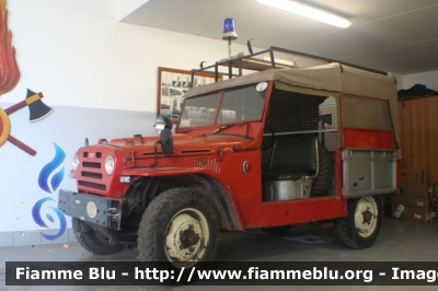 Fiat Campagnola
Vigili del Fuoco
Distretto di Trento
Corpo Volontario di Fornace (TN)
VF 6F6 TN Storica
* Mezzo Storico *
Parole chiave: Fiat Campagnola VF6F6TNStorica