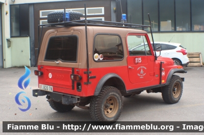 Jeep CJ7
Vigili del Fuoco
Distretto di Trento
Corpo Volontario di Fornace (TN)
VF B20 TN
Parole chiave: Jeep CJ7 VFB20TN