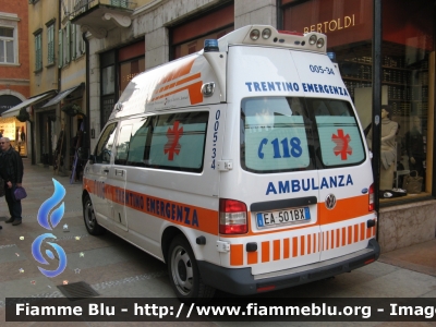 Volkswagen Transporter T5 restyle
A.P.S.S. Trento
118 Trentino Emergenza
allestimento Aricar
005-34
Parole chiave: Volkswagen Transporter_T5_Restyle Ambulanza