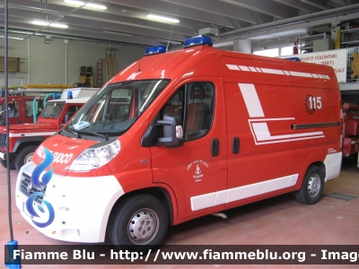 Fiat Ducato x250
Vigili del Fuoco
Distretto di Trento
Corpo Volontario di Gardolo (TN)
Polisoccorso allestimento Kolfer
VF 8H9 TN
Parole chiave: Fiat Ducato_x250 VF8H9TN