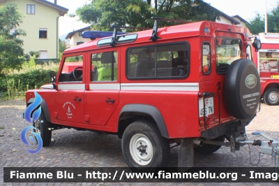 Land Rover Defender 110
Vigili del Fuoco
Distretto di Trento
Corpo Volontario di Lona-Lases (TN)
VF 4E6 TN
Parole chiave: Land_Rover Defender_110 VF4E6TN