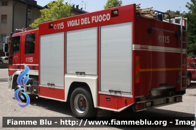 Iveco EuroFire 130E23 I serie
Vigili del Fuoco
Distretto di Pergine Valsugana
Corpo Volontario di Levico Terme (TN)
AutoPompaSerbatoio allestimento Iveco-Magirus
VF F49 TN
Parole chiave: Iveco EuroFire_130E23_Iserie VFF49TN