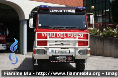 Man LE 10.220 4x4
Vigili del Fuoco
Distretto di Pergine Valsugana
Corpo Volontario di Levico Terme (TN)
AutoBottePompa
Allestimento Sherpa
VF Z64 TN
Parole chiave: Man LE_10.220_4x4 VFZ64TN