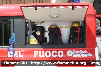 Iveco Massif 3.0HPT
Vigili del Fuoco
Distretto di Pergine Valsugana
Corpo Volontario di Levico Terme (TN)
Allestimento Iveco-Magirus
Vano laterale sinistra
VF 7H8 TN
Parole chiave: iveco massif VF7H8TN