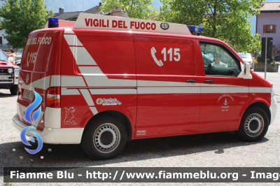 Volkswagen Transporter T5
Vigili del Fuoco
Distretto di Pergine Valsugana
Corpo Volontario di Levico Terme (TN)
Pinza Idraulica
VF B92 TN
Parole chiave: Volkswagen Transporter_T5 VFB92TN