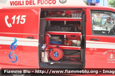 Volkswagen Transporter T5
Vigili del Fuoco
Distretto di Pergine Valsugana
Corpo Volontario di Levico Terme (TN)
Pinza Idraulica
VF B92 TN
Parole chiave: Volkswagen Transporter_T5 VFB92TN