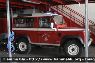 Land Rover Defender 90
Vigili del Fuoco
Distretto di Pergine Valsugana
Corpo Volontario di Levico Terme (TN)
VF J37 TN
Parole chiave: Land-Rover Defender_90 VFJ37TN