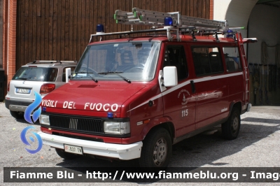 Fiat Ducato I serie II restyle
Vigili del Fuoco
Distretto di Pergine Valsugana
Corpo Volontario di Levico Terme (TN)
VF B37 TN
Parole chiave: Fiat Ducato_Iserie_IIrestyle VFB37TN