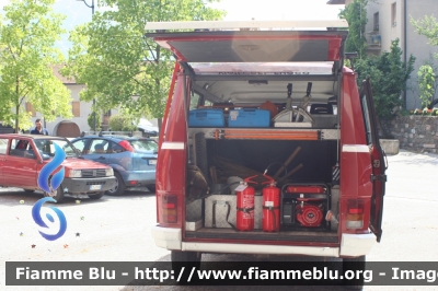 Fiat Ducato I serie II restyle
Vigili del Fuoco
Distretto di Pergine Valsugana
Corpo Volontario di Levico Terme (TN)
VF B37 TN
Parole chiave: Fiat Ducato_Iserie_IIrestyle VFB37TN