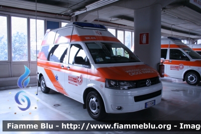 VolksWagen Transporter T5 Restyle
Croce Bianca Provinciale Bolzano - Weisses Landesleitung Kreuz Bozen
PC ZS0ND
Parole chiave: VolksWagen Transporter_T5_Restyle PCZS0ND Civil_Protect_2016