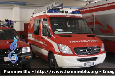 Mercedes-Benz Sprinter III serie
Vigili del Fuoco
Distretto di Trento
Corpo Volontario di Mattarello (TN)
Polisoccorso allestimento Kolfer
VF 0J8 TN
Parole chiave: Mercedes-Benz Sprinter_IIIserie VF0J8TN