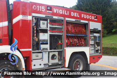 Iveco EuroCargo 135E24 4x4 I serie
Vigili del Fuoco
Distretto di Pergine Valsugana
Corpo Volontario di Baselga di Pinè (TN)
allestimento Magirus
VF F27 TN
Parole chiave: Iveco EuroCargo_135E24_4x4_Iserie VFF27TN