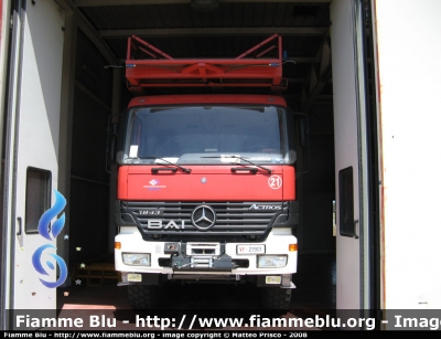 Mercedes-Benz Actros 1843 4x4 I serie
Vigili del Fuoco
Comando Provinciale di Roma
Distaccamento Aeroportuale di Fiumicino
Automezzo Soccorso Aeroportuale allestimento Bai
VF 21901
Parole chiave: Mercedes-Benz Actros_1843_4x4_Iserie VF21901