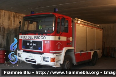 Man M90
Vigili del Fuoco
Distretto della Vallagarina
Corpo Volontario di Folgaria (TN)
VF A25 TN
Parole chiave: Man M90 VFA25TN