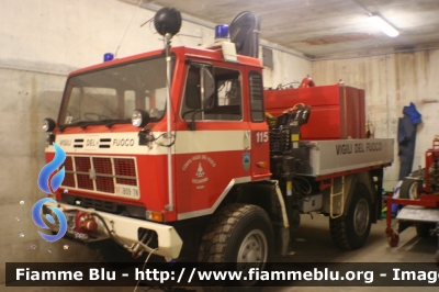 Iveco 90PC
Vigili del Fuoco
Distretto della Vallagarina
Corpo Volontario di Folgaria (TN)
VF B09 TN
Parole chiave: Iveco 90PC VFB09TN