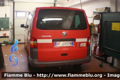 Volkswagen Transporter T5
Vigili del Fuoco
Distretto della Vallagarina
Corpo Volontario di Folgaria (TN)
VF 4H9 TN
Parole chiave: Volkswagen Transporter_T5 VF4H9TN