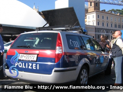 Ford Mondeo Stationwagon II serie
Österreich - Austria
Bundespolizei
Polizia di Stato 
BP 20172
Parole chiave: Ford Mondeo_Stationwagon_IIserie Festa_della_Polizia_2007