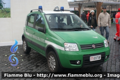 Fiat Nuova Panda 4X4 Climbing
Corpo Forestale dello Stato
CFS 017 AF
Parole chiave: fiat nuova_panda_4x4_climbing cfs017af