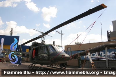 Agusta-Bell AB 212
Aeronautica Militare Italiana
9° Stormo F. Baracca
9-52
Esposizione a Porte di Roma 2016
Parole chiave: Agusta-Bell AB_212 9-52