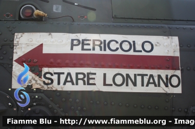 Agusta-Bell AB 212
Aeronautica Militare Italiana
9° Stormo F. Baracca
9-52
Esposizione a Porte di Roma 2016
Parole chiave: Agusta-Bell AB_212 9-52