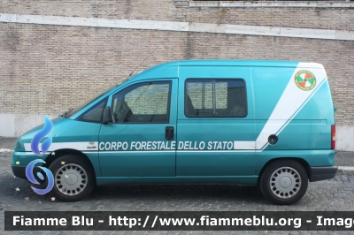 Fiat Scudo II serie
Corpo Forestale dello Stato
Nucleo Produzione Audiovisivi
CFS 693AD
Parole chiave: Fiat Scudo_IIserie CFS693AD Festa_186_CFS