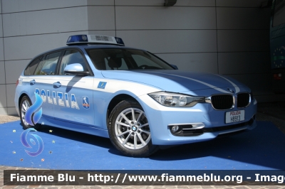 Bmw 320 F31 Touring
Polizia di Stato
Polizia Stradale in servizio sulla rete autostradale di Autostrade per l'Italia
Autovettura allestita Marazzi
Decorazione Grafica Artlantis
POLIZIA H8913
Parole chiave: Bmw 320_F31_Touring POLIZIAH8913