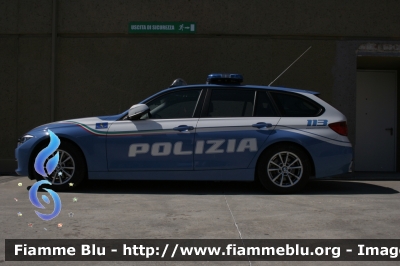 Bmw 318 Touring F31 restyle
Polizia di Stato
Polizia Stradale
Allestimento Marazzi
POLIZIA M0297
Parole chiave: Bmw 318_Touring_F31_restyle POLIZIAM0297