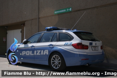 Bmw 318 Touring F31 restyle
Polizia di Stato
Polizia Stradale
Allestimento Marazzi
POLIZIA M0297
Parole chiave: Bmw 318_Touring_F31_restyle POLIZIAM0297