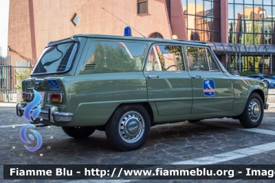 Alfa Romeo Giulia Super 1600 Speciale
Polizia di Stato
Polizia Stradale
Esemplare esposto presso il Museo delle auto della Polizia di Stato
POLIZIA 43485

70° Polizia Stradale
Parole chiave: Alfa-Romeo Giulia_Super_1600_Speciale POLIZIA43485