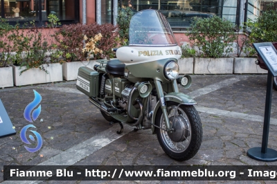 Moto Guzzi V7 
Polizia di Stato
Polizia Stradale
Esemplare esposto presso il Museo delle auto della Polizia di Stato
POLIZIA 41067

70° Polizia Stradale
Parole chiave: Moto_Guzzi V7 POLIZIA41067