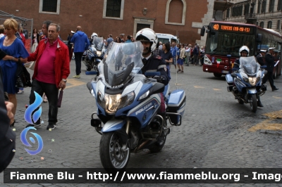 Bmw R1200RT II serie
Polizia di Stato
Polizia Stradale
POLIZIA G2414
Parole chiave: Bmw R1200RT_II_serie POLIZIAG2414