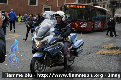 Bmw R1200RT II serie
Polizia di Stato
Polizia Stradale
POLIZIA G2421
Parole chiave: Bmw R1200RT_II_serie POLIZIAG2421