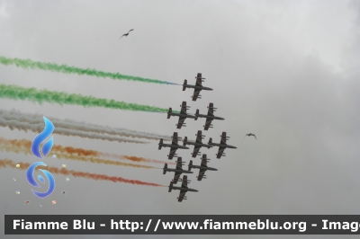 Aermacchi MB339PAN
Aeronautica Militare Italiana
313° Gruppo Addestramento Acrobatico
Stagione esibizioni 2016
Festa della Repubblica 2016
Parole chiave: Aermacchi MB339PAN Festa_della_Repubblica_2016