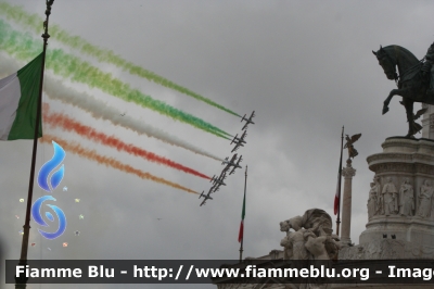 Aermacchi MB339PAN
Aeronautica Militare Italiana
313° Gruppo Addestramento Acrobatico
Stagione esibizioni 2016
Festa della Repubblica 2016
Parole chiave: Aermacchi MB339PAN Festa_della_Repubblica_2016