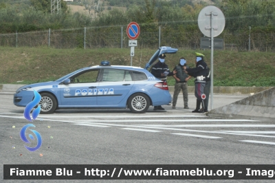 Renault Laguna Sportour III serie restyle
Polizia di Stato
Polizia Stradale in servizio sulla A24 "Strada dei Parchi"
Parole chiave: Renault Laguna_Sportour_IIIserie_restyle