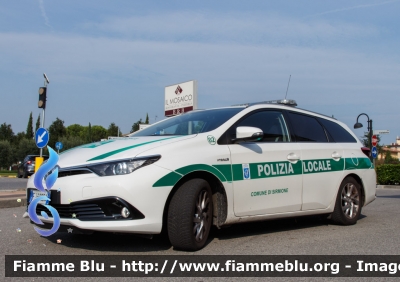 Toyota Auris Touring Sports Hybrid III serie
Polizia Locale Sirmione (BS)
Allestita Ciabilli
Parole chiave: Toyota Auris_Touring_Sports_Hybrid_IIIserie