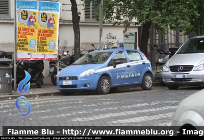 Fiat Grande Punto
Polizia di Stato
Polizia F7048
Parole chiave: fiat grande_punto poliziaf7048