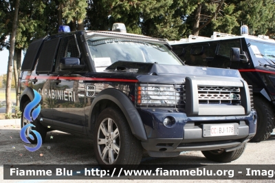 Land Rover Discovery 4
Carabinieri
VIII Battaglione "Lazio"
CC BJ 178
Parole chiave: Land_Rover Discovery_4 CCBJ178