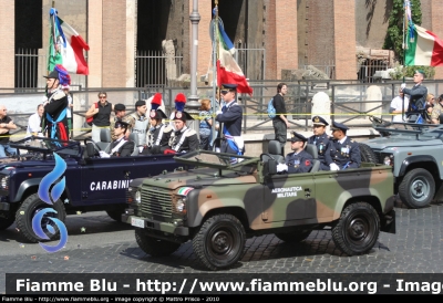 Land Rover Defender 90
Aeronautica Militare
AM AI 252 
Parole chiave: Land-Rover Defender_90 AMAI223 Festa_della_Repubblica_2010