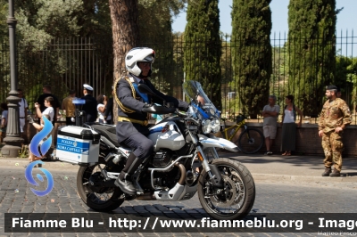 Moto Guzzi V85 TT
Polizia Roma Capitale
Parole chiave: Moto Guzzi_V85_TT