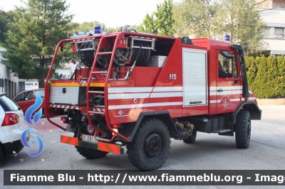 Mercedes-Benz Unimog U100L
Vigili del Fuoco
Distretto di Trento
Corpo Volontario di Civezzano (TN)
VF E81 TN
Parole chiave: Mercedes-Benz Unimog_U100L VFE81TN