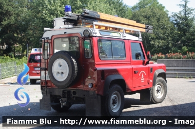 Land Rover Defender 90
Vigili del Fuoco
Distretto di Pergine Valsugana
Corpo Volontario di Caldonazzo (TN)
VF 1D4 TN
Parole chiave: land_rover defender_90 VF1D4TN