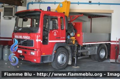 Volvo FL 250 II serie
Vigili del Fuoco
Distretto di Pergine Valsugana
Corpo Volontario di Caldonazzo (TN)
VF 5A8 TN
Parole chiave: Volvo FL_250_IIserie VF5A8TN