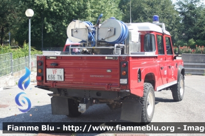 Land Rover Defender 130
Vigili del Fuoco
Distretto di Pergine Valsugana
Corpo Volontario di Caldonazzo (TN)
VF K66 TN
Parole chiave: Land_Rover Defender_130 VFK66TN