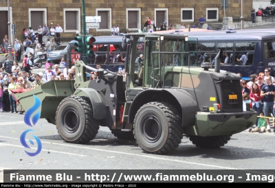 New Holland W190B
Esercito Italiano
EI BE 608

Parole chiave: new_holland w190b eibe608 Festa_della_repubblica_2010