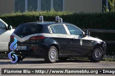 Alfa Romeo 147 I serie
Polizia Locale
Servizio Associato Avisio
Polizia Locale
YA 850 AC
Parole chiave: Alfa_Romeo 147_Iserie PLYA850AC