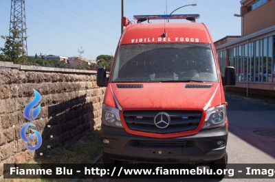 Mercedes-Benz Sprinter 4x4 III serie restyle
Vigili del Fuoco
Comando Provinciale di Roma
Scuole Centrali Antincendio di Capannelle
Centro Addestramento Sommozzatori
Parole chiave: Mercedes-Benz Sprinter_4x4_IIIserie