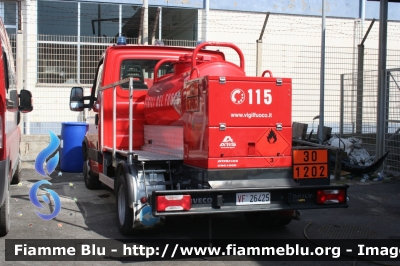 Iveco Daily V serie
Vigili del Fuoco
Comando Provinciale di Roma
Distaccamento Aeroportuale di Fiumicino
cisterna carburante
allestimento Aris
VF 26425
Parole chiave: Iveco Daily_Vserie VF26425